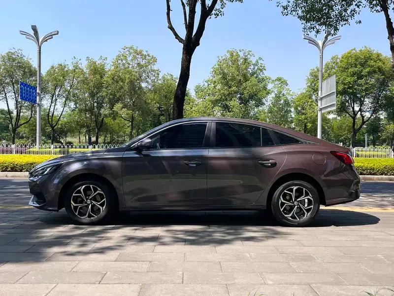 MG5 2021 180DVVT CVT Youth Style Edition — миниатюра 4