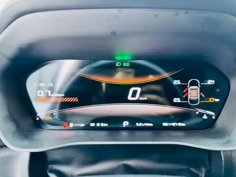 MG5 2026 180DVVT Global Luxury Edition — миниатюра 13