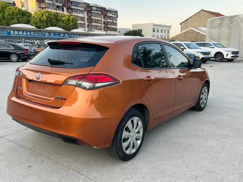 MG5 2012 1.5L Automatic Elite Edition — миниатюра 7
