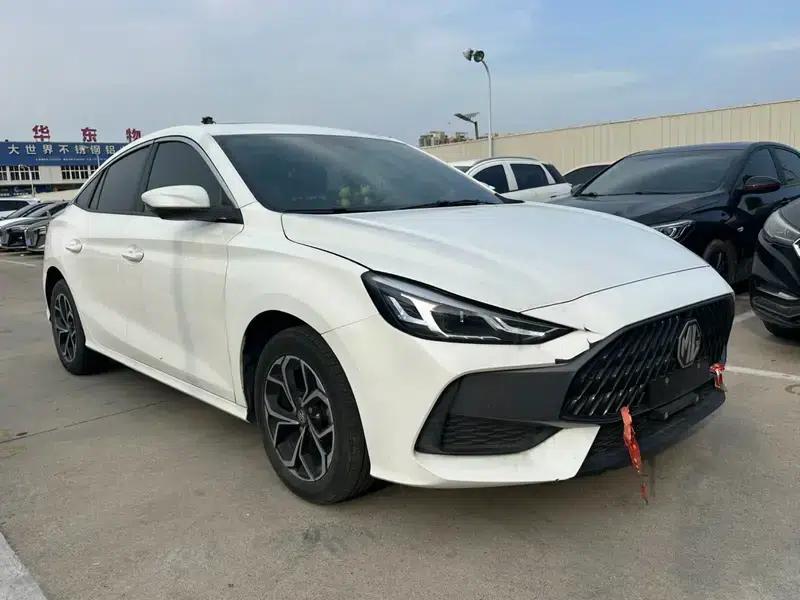 MG5 2022 180DVVT CVT Youth Luxury Edition — миниатюра 3