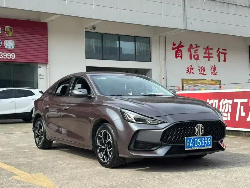 MG5 2023 180DVVT CVT Youth Luxury Edition — миниатюра 3