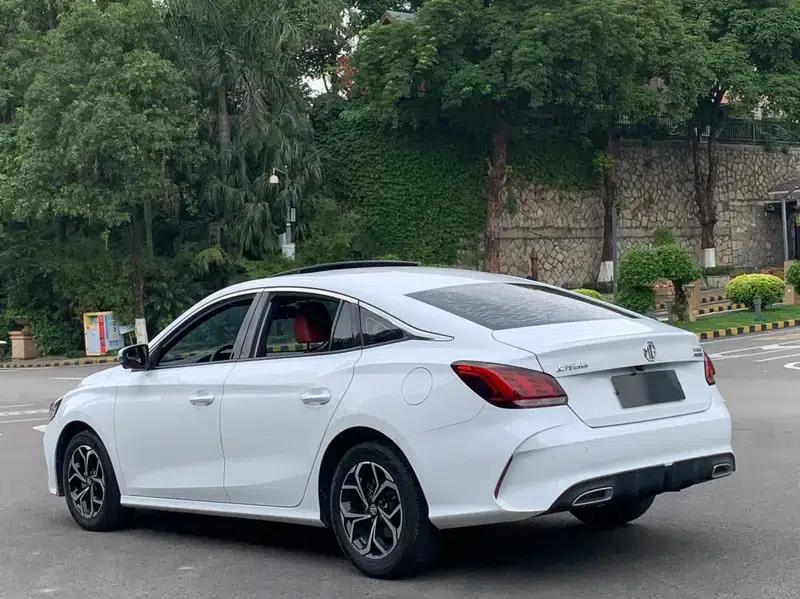 MG5 2022 180DVVT CVT Youth Luxury Edition — миниатюра 4