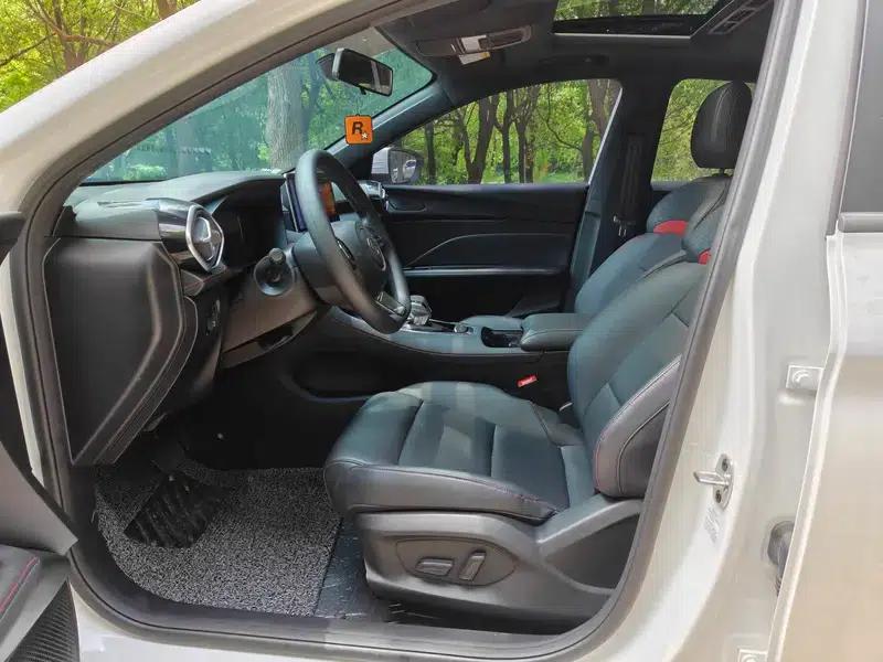 MG5 2025 300TGI Global Flagship Edition — миниатюра 8