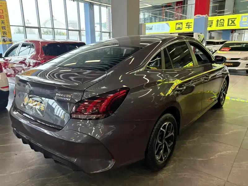 MG5 2023 180DVVT CVT Youth Luxury Edition — миниатюра 6