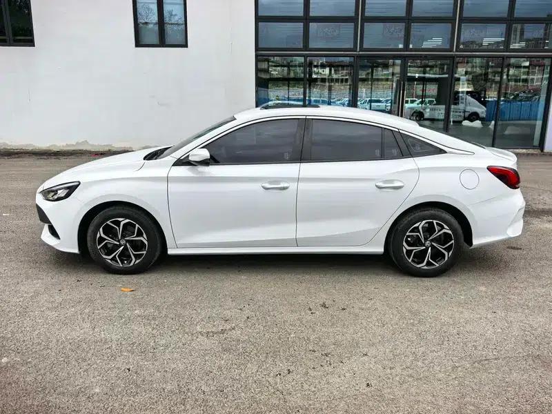 MG5 2023 180DVVT CVT Youth Style Edition — миниатюра 4