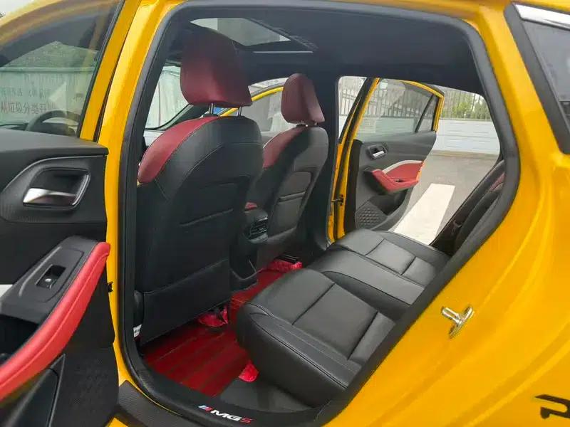 MG5 2021 180DVVT CVT Youth Style Edition — миниатюра 12