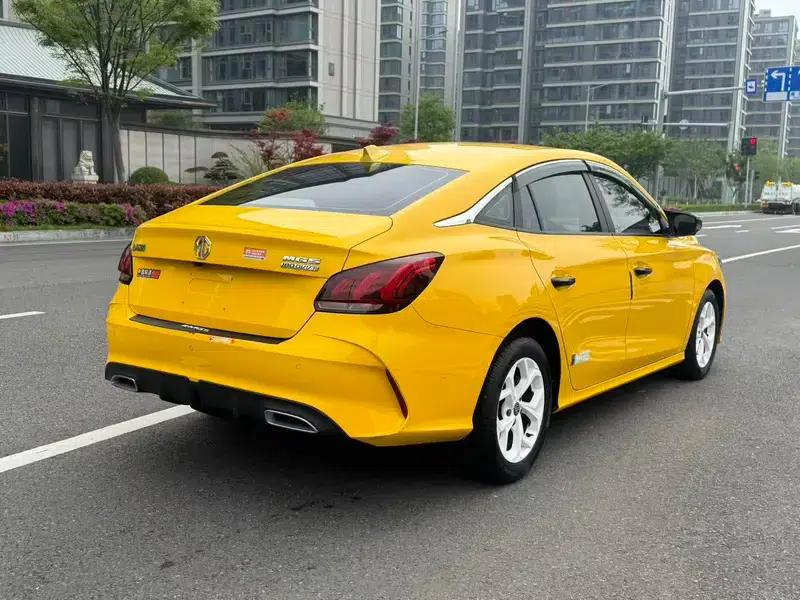 MG5 2021 180DVVT CVT Youth Style Edition — миниатюра 6