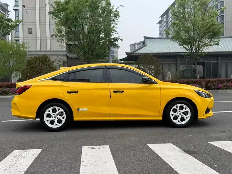 MG5 2021 180DVVT CVT Youth Style Edition — миниатюра 7