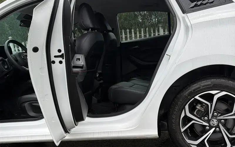 MG5 2021 300TGI DCT Luxury Edition — миниатюра 14