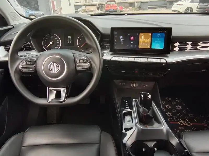 MG5 2023 180DVVT CVT Youth Luxury Edition — миниатюра 11