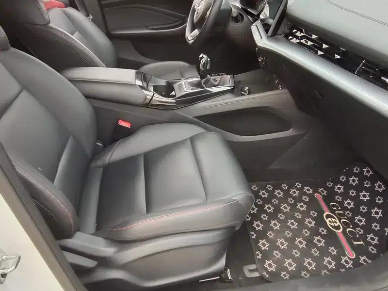 MG5 2023 180DVVT CVT Youth Luxury Edition — миниатюра 14