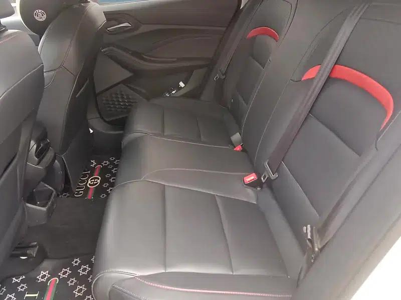 MG5 2023 180DVVT CVT Youth Luxury Edition — миниатюра 15