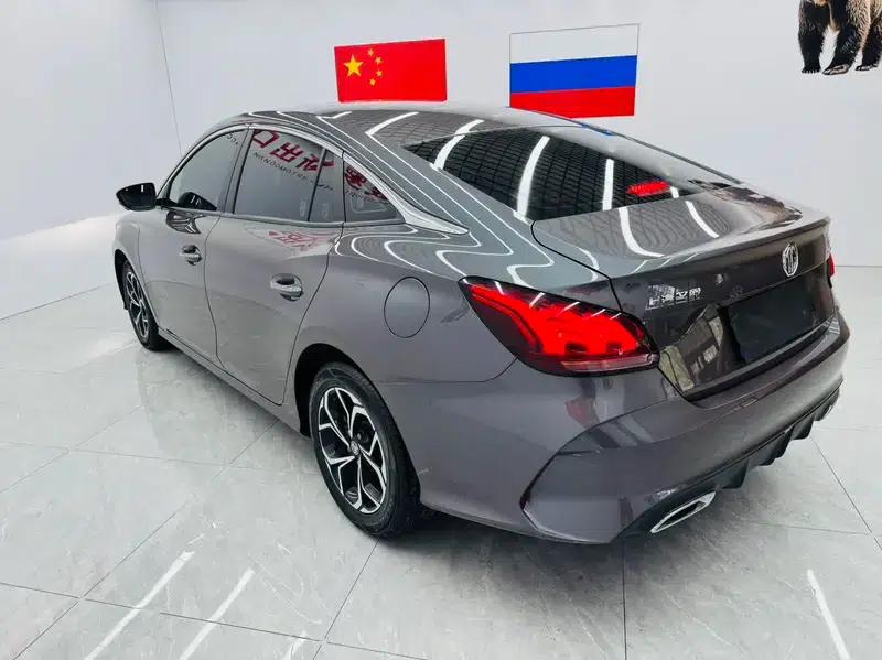 MG5 2022 180DVVT CVT Youth Luxury Edition — миниатюра 4
