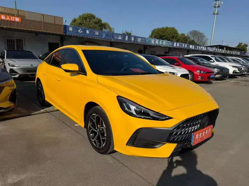 MG5 2021 180DVVT CVT Youth Luxury Edition — миниатюра 3