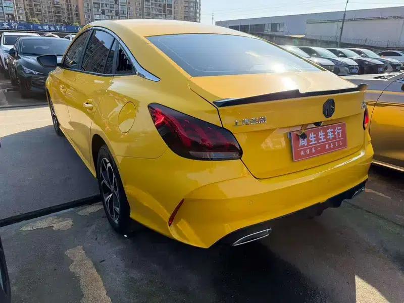 MG5 2021 180DVVT CVT Youth Luxury Edition — миниатюра 4