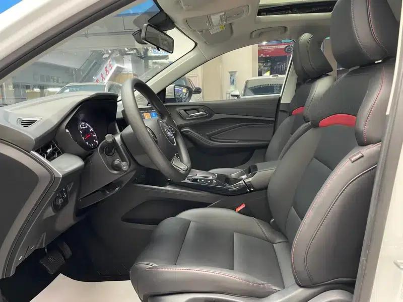 MG5 2023 180DVVT CVT Youth Luxury Edition — миниатюра 13