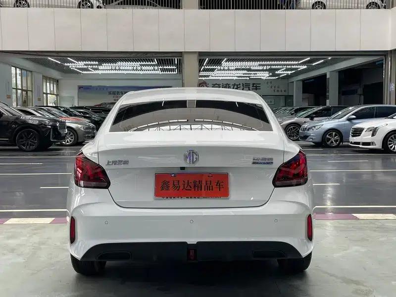 MG5 2023 180DVVT CVT Youth Luxury Edition — миниатюра 5
