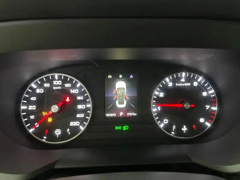 MG5 2023 180DVVT CVT Youth Luxury Edition — миниатюра 10