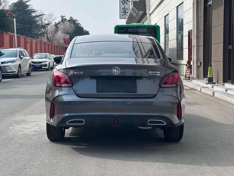 MG5 2023 180DVVT CVT Youth Style Edition — миниатюра 3