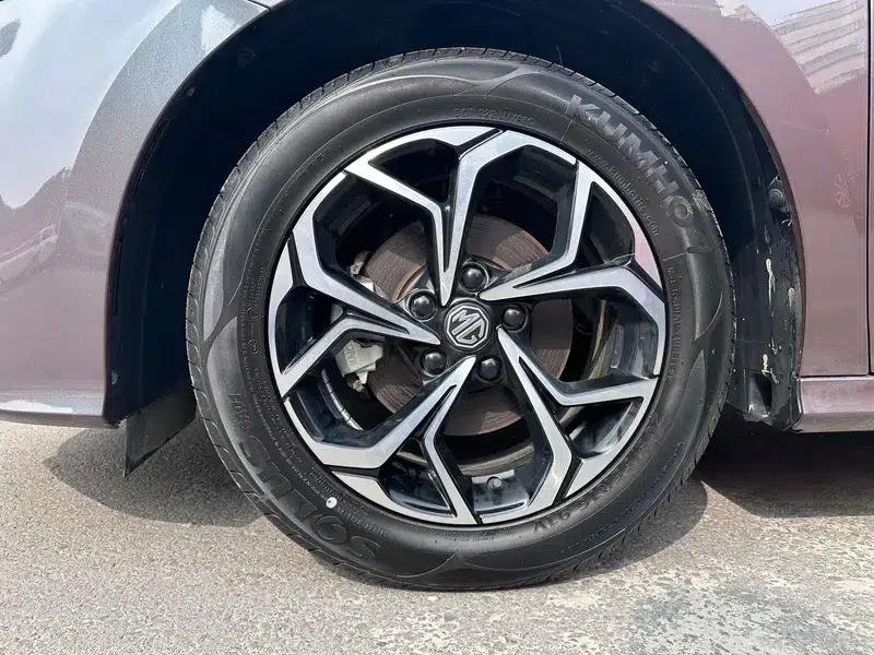 MG5 2023 180DVVT CVT Youth Style Edition — миниатюра 9