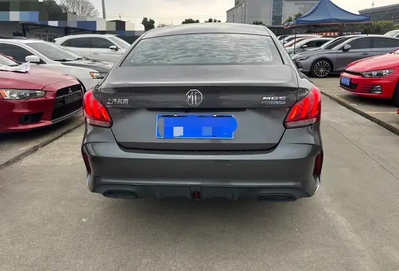 MG5 2021 180DVVT CVT Youth Luxury Edition — миниатюра 5