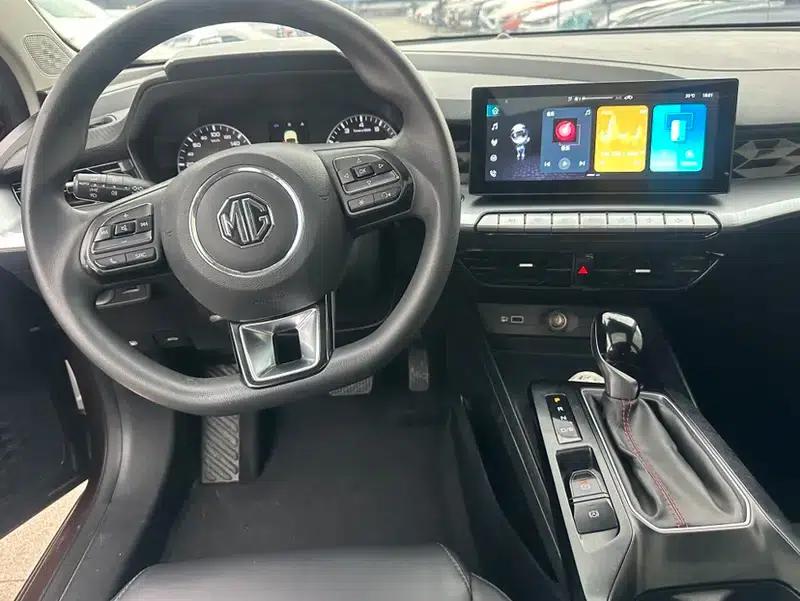 MG5 2021 180DVVT CVT Youth Luxury Edition — миниатюра 8