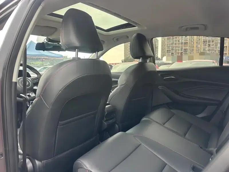 MG5 2021 180DVVT CVT Youth Luxury Edition — миниатюра 10