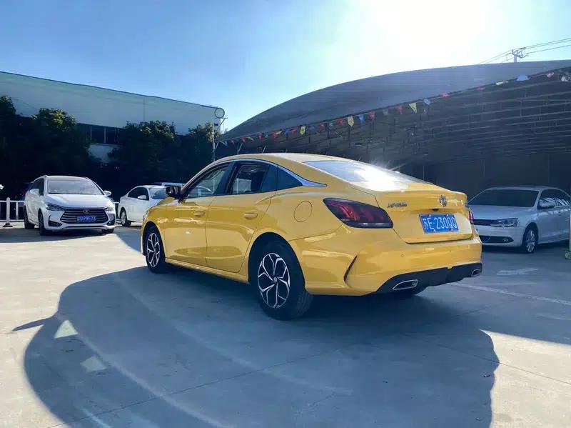 MG5 2021 180DVVT CVT Youth Luxury Edition — миниатюра 4