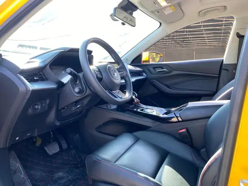 MG5 2021 180DVVT CVT Youth Luxury Edition — миниатюра 9