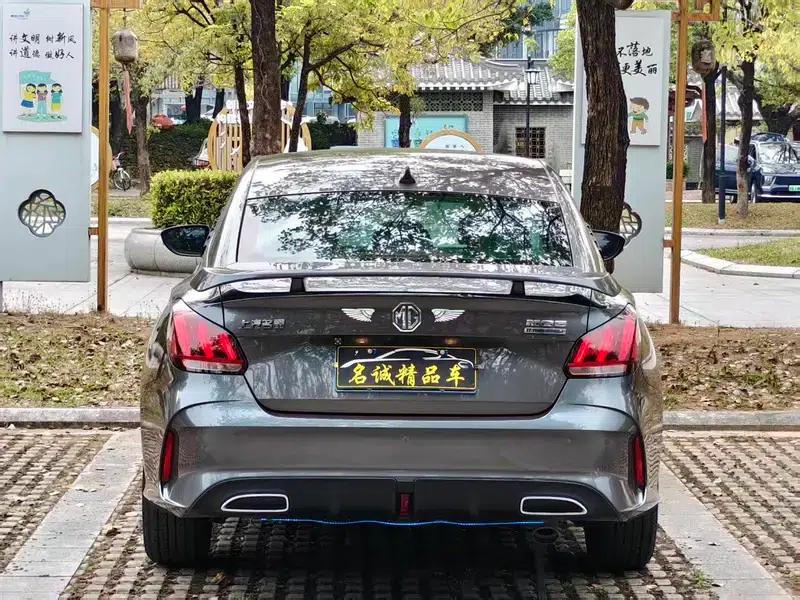 MG5 2021 180DVVT Manual Youth Luxury Edition — миниатюра 6