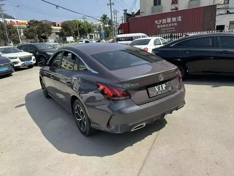 MG5 2022 180DVVT CVT Youth Luxury Edition — миниатюра 4