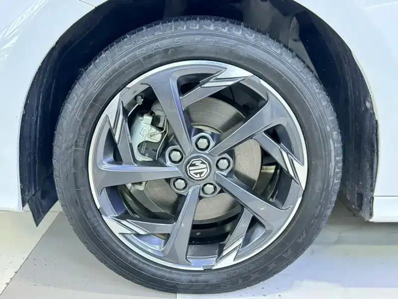 MG5 2022 300TGI DCT Trendy Luxury Edition — миниатюра 7