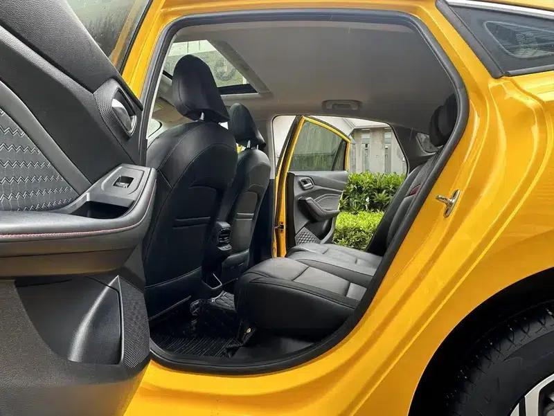 MG5 2021 180DVVT CVT Youth Style Edition — миниатюра 9