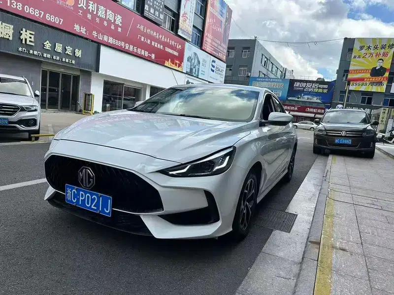 MG5 2021 Facelift 180DVVT CVT Youth Luxury Edition — миниатюра 1