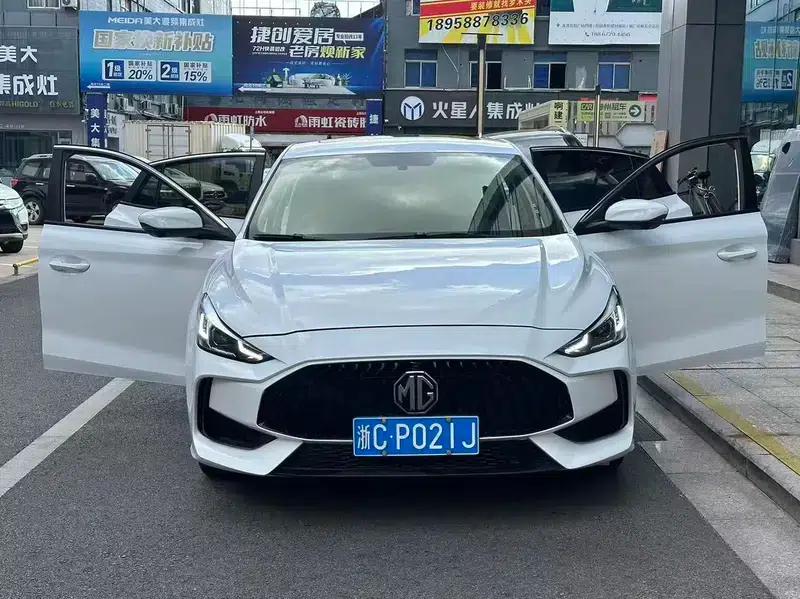 MG5 2021 Facelift 180DVVT CVT Youth Luxury Edition — миниатюра 2