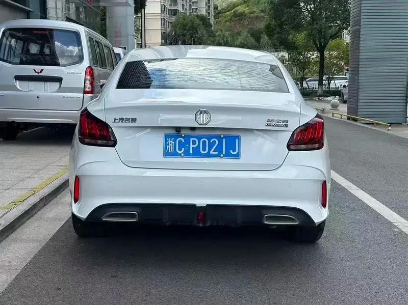 MG5 2021 Facelift 180DVVT CVT Youth Luxury Edition — миниатюра 5