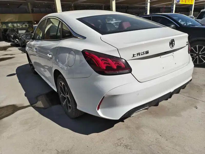 MG5 2022 180DVVT CVT Youth Style Edition — миниатюра 4