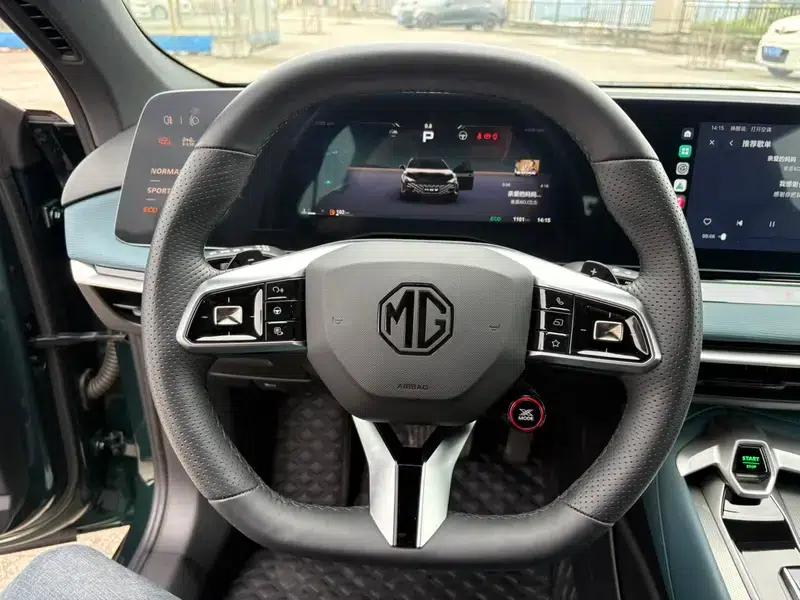 MG7 2025 2.0T Automatic Trophy+ Super Sport Edition — миниатюра 12