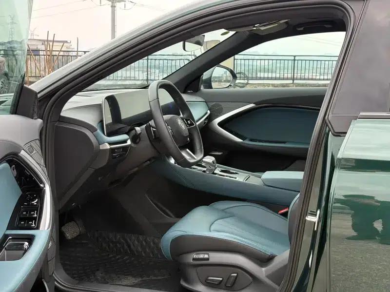 MG7 2025 2.0T Automatic Trophy+ Super Sport Edition — миниатюра 13