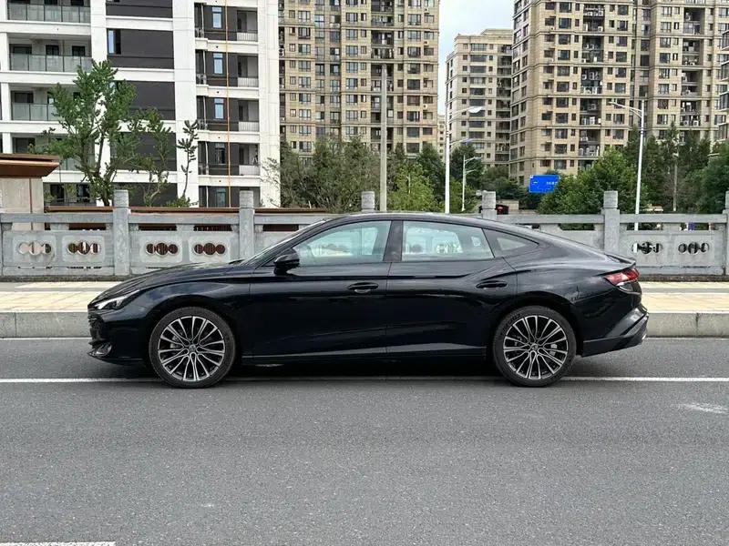 MG7 2023 1.5T DCT Elegant Edition — миниатюра 3