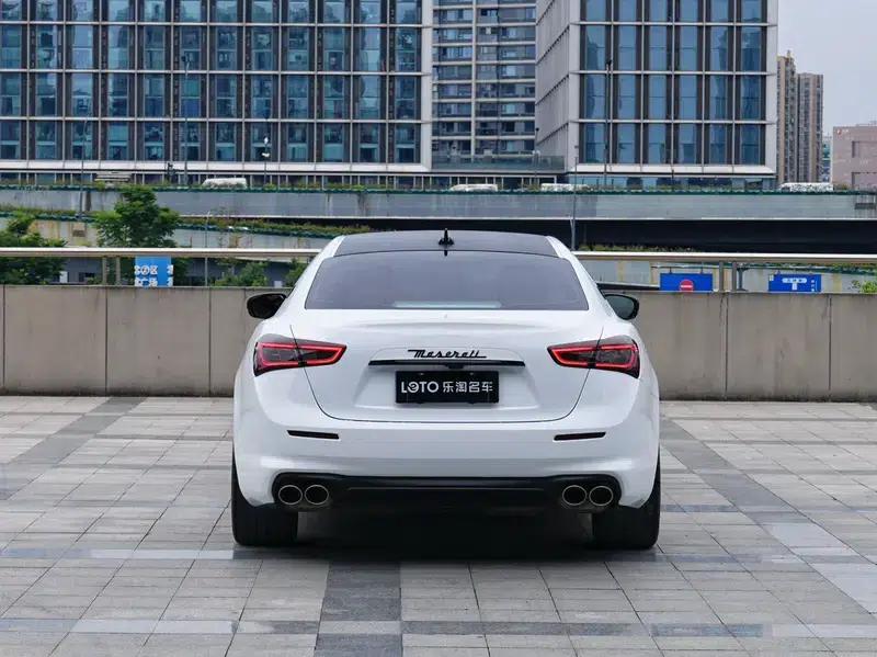 2020 Ghibli 3.0T Standard Edition — миниатюра 3