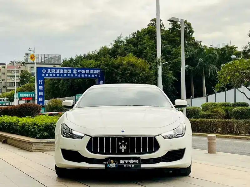 2018 Ghibli 3.0T 350Hp Standard Edition — миниатюра 2