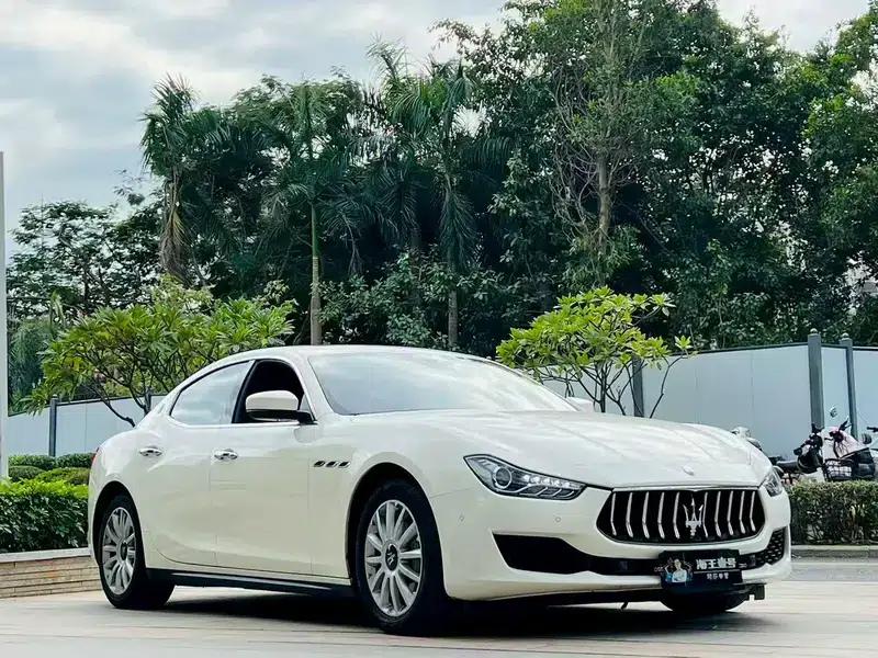 2018 Ghibli 3.0T 350Hp Standard Edition — миниатюра 3