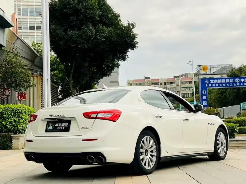 2018 Ghibli 3.0T 350Hp Standard Edition — миниатюра 6