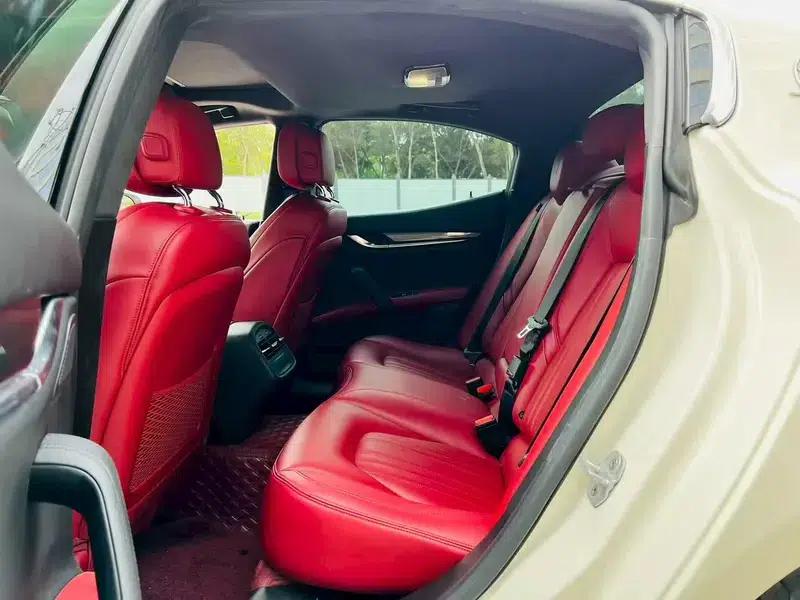 2018 Ghibli 3.0T 350Hp Standard Edition — миниатюра 9