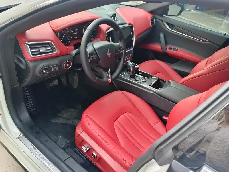 2021 Ghibli 2.0T Edge Edition — миниатюра 13