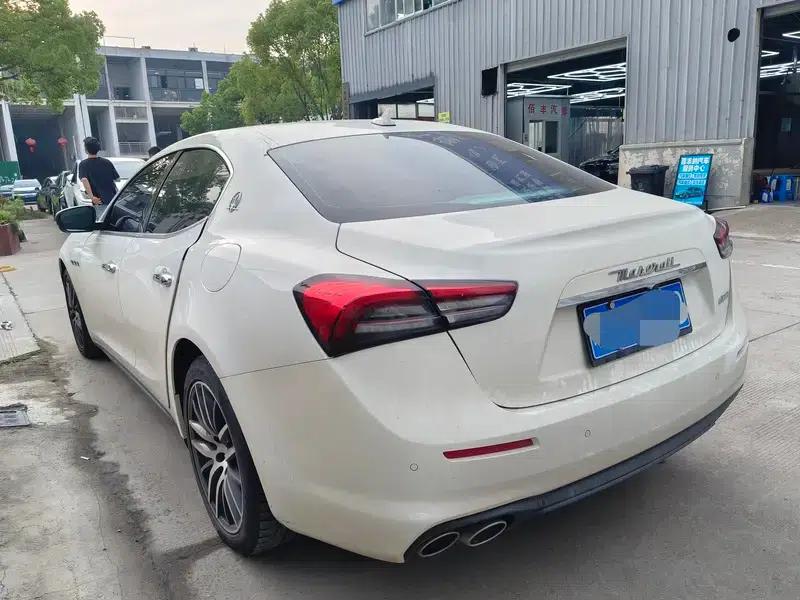 2021 Ghibli 2.0T Edge Edition — миниатюра 4