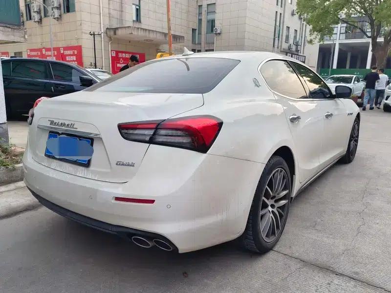 2021 Ghibli 2.0T Edge Edition — миниатюра 5