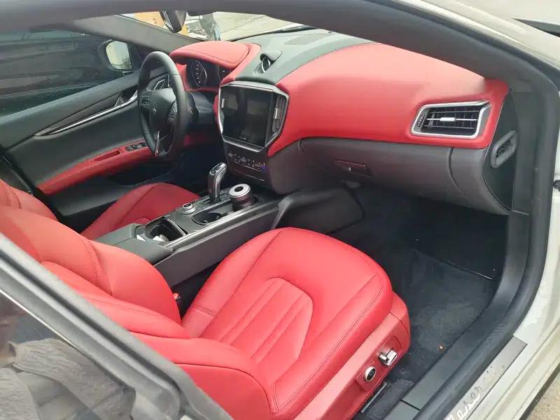 2021 Ghibli 2.0T Edge Edition — миниатюра 6