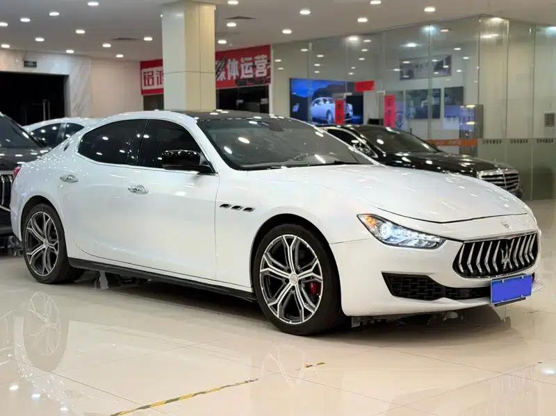 2014 Ghibli 3.0T Standard Edition — миниатюра 3